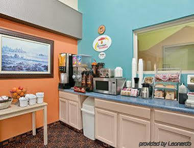Super 8 By Wyndham Belleville St. Louis Area Exterior foto